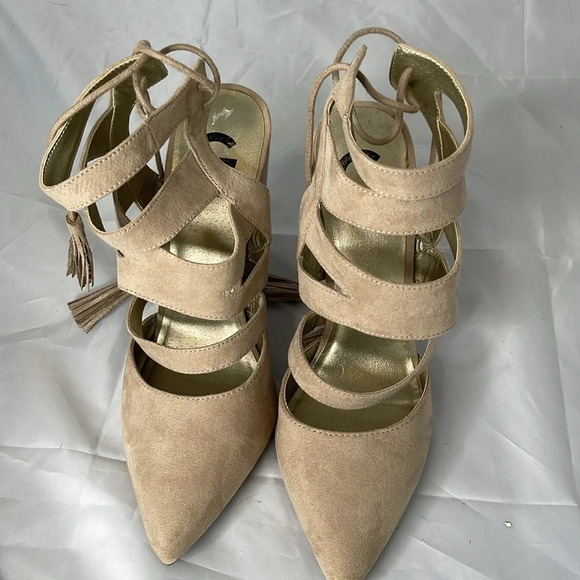 G BY GUESS Tan Galway Pointed Toe Strappy Heels Tied Tassel Ankle Faux Suede 8.5 - Picture 8 of 13